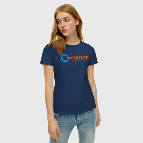 Женская футболка хлопок с принтом Aperture Laboratorie, фото на моделе #1