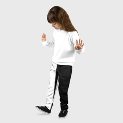 Брюки с принтом Просто чёрно-белый для ребенка, вид на модели спереди №2. Цвет основы: черный