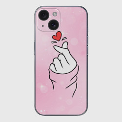 Чехол для iPhone 15 силиконовый с защитой камеры Сердечко пальцами