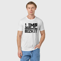 Футболка с принтом Limp Bizkit black big logo для мужчины, вид на модели спереди №2. Цвет основы: белый