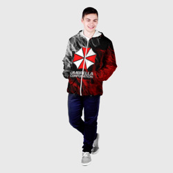 Куртка с принтом Umbrella Corp для мужчины, вид на модели спереди №2. Цвет основы: белый
