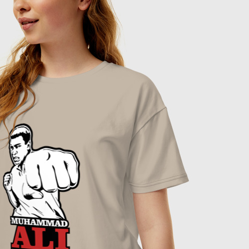 Женская футболка хлопок Oversize с принтом Muhammad Ali, фото на моделе #1