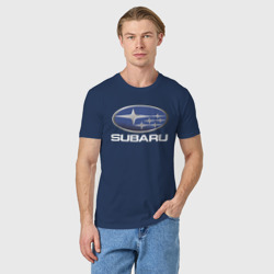 Футболка с принтом Subaru logo Субару лого для мужчины, вид на модели спереди №2. Цвет основы: темно-синий
