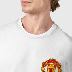 Футболка с принтом Манчестер Юнайтед Manchester united для женщины, вид на модели спереди №4. Цвет основы: белый