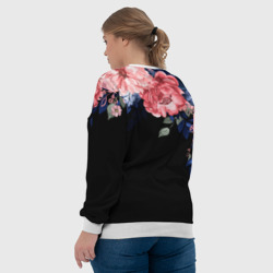 Свитшот с принтом Цветы на черном для женщины, вид на модели сзади №3. Цвет основы: белый