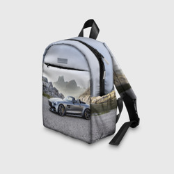 Рюкзак с принтом Mercedes v8 biturbo для ребенка, вид на модели спереди №3. Цвет основы: белый
