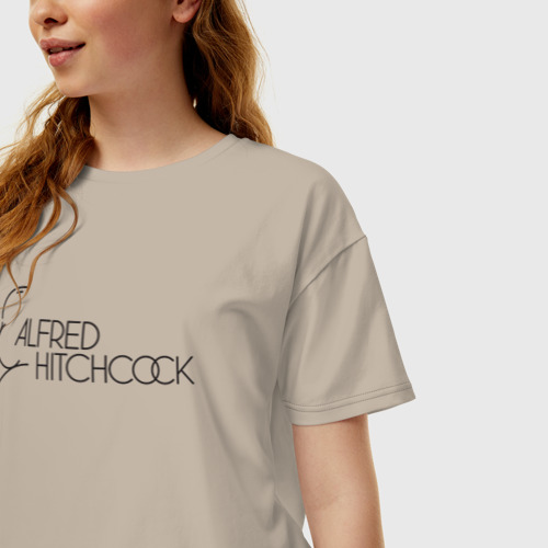 Женская футболка хлопок Oversize с принтом Альфред Хичкок, фото на моделе #1