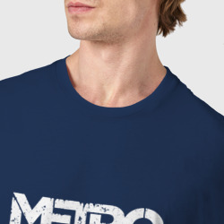 Футболка с принтом Metro Exodus для мужчины, вид на модели спереди №4. Цвет основы: темно-синий