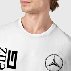 Футболка с принтом Mercedes-Benz AMG для мужчины, вид на модели спереди №4. Цвет основы: белый