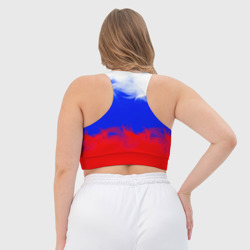 Топ с принтом Россия для женщины, вид на модели сзади №3. Цвет основы: белый