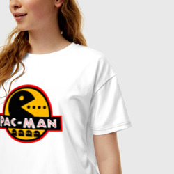 Футболка с принтом Pac-MAN для женщины, вид на модели спереди №2. Цвет основы: белый
