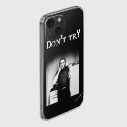 Чехол для iPhone 15 силиконовый с защитой камеры Чарльз Буковски, "Не старайся" - фото 2