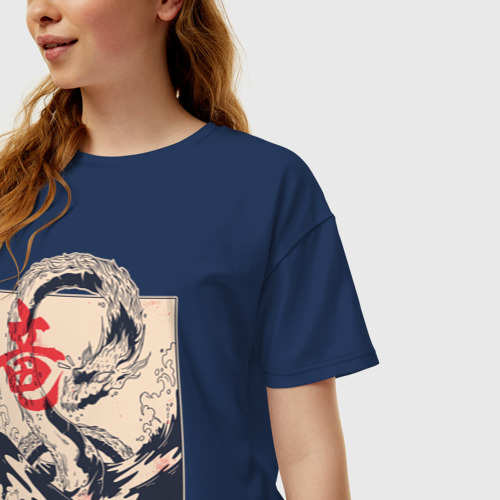 Женская футболка хлопок Oversize с принтом Морской дракон, фото на моделе #1