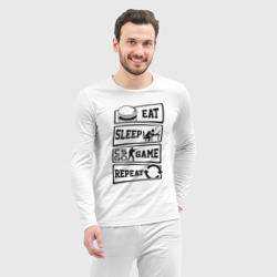 Пижама с принтом Eat Sleep CS GO repeat для мужчины, вид на модели спереди №3. Цвет основы: белый