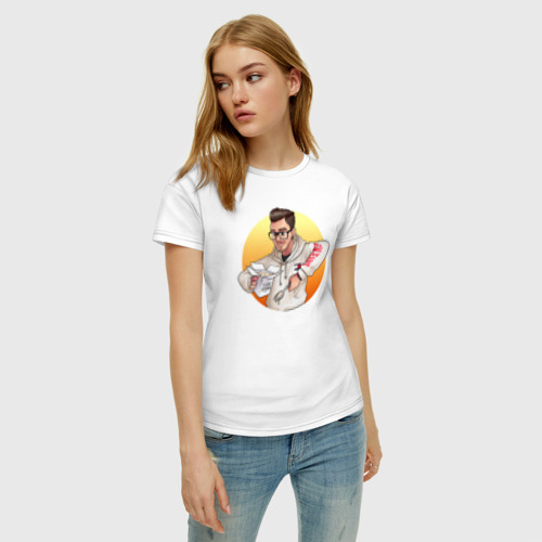Женская футболка хлопок с принтом Мамина перловка, фото на моделе #1