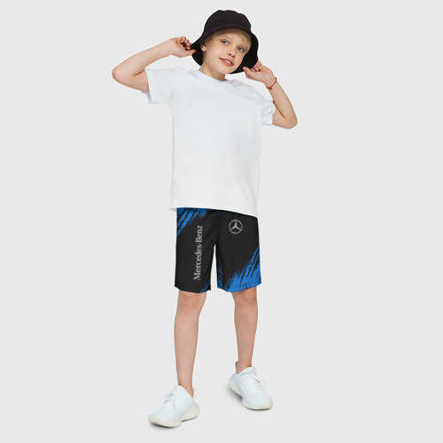 Детские спортивные шорты 3D с принтом MERCEDES / МЕРСЕДЕС, фото на моделе #1