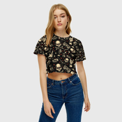 Женская футболка Crop-top 3D Рок паттерн: черепа, гитары - фото 2