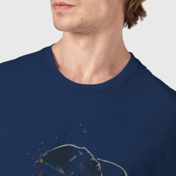 Футболка с принтом Глубокий космос для мужчины, вид на модели спереди №4. Цвет основы: темно-синий