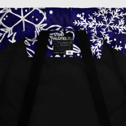 Куртка с принтом Новогодние снежинки для женщины, вид на модели спереди №5. Цвет основы: черный