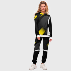 Костюм с принтом Sport wear yellow для женщины, вид на модели спереди №3. Цвет основы: белый