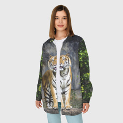 Женская рубашка oversize 3D Тигр в лесу - фото 2