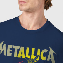 Футболка с принтом Metallica - скелет со свечой для мужчины, вид на модели спереди №4. Цвет основы: темно-синий
