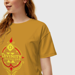 Женская футболка хлопок Oversize Divinity на спине - фото 2