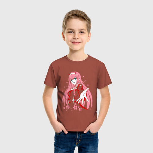 Детская футболка хлопок с принтом Ноль два розовая рука, фото на моделе #1