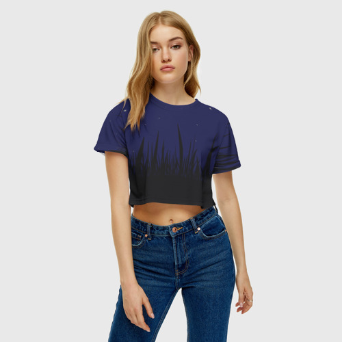 Женская футболка Crop-top 3D Поле под темно-синим небом - фото 4