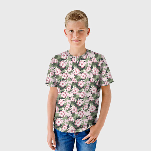 Детская футболка 3D с принтом Камуфляж из цветов, фото на моделе #1