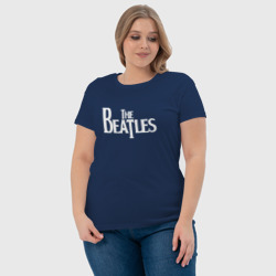 Футболка с принтом The Beatles для женщины, вид на модели спереди №4. Цвет основы: темно-синий