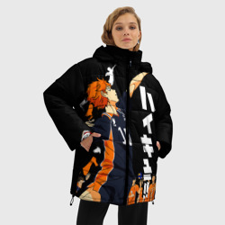 Женская зимняя куртка Oversize Подача Сёё Хинаты. Haikyuu!! на черном фоне - фото 2