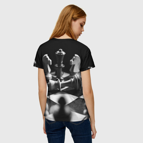 Женская футболка 3D с принтом Шахматы фигуры доска ход мат, вид сзади #2