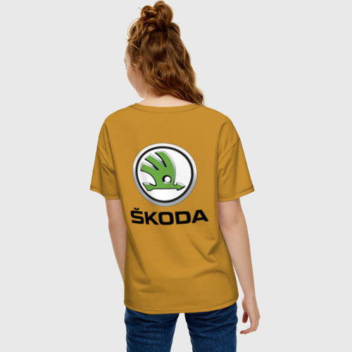 Женская футболка хлопок Oversize Skoda Шкодавод +спина, цвет горчичный - фото 4