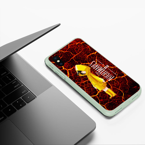 Чехол для iPhone XS Max матовый Little   nightmares 2 girl, цвет салатовый - фото 5