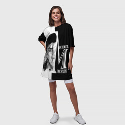 Платье с принтом Майкл Джексон для женщины, вид на модели спереди №3. Цвет основы: белый
