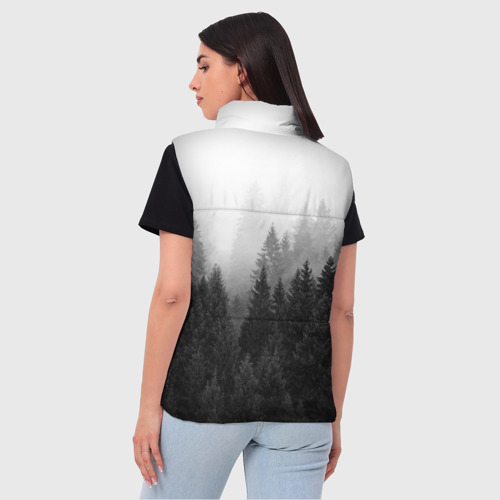 Женский жилет утепленный 3D Туманный лес ёлок, цвет черный - фото 4