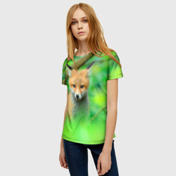 Женская футболка 3D Лисенок в зеленом лесу - фото 2
