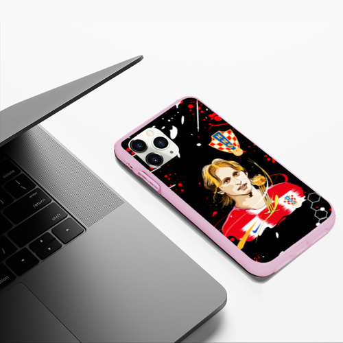 Чехол для iPhone 11 Pro Max матовый Лука Модрич Luka modric, цвет розовый - фото 5