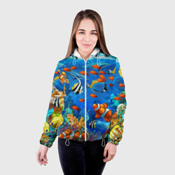 Куртка с принтом Коралловые морские рыбки для женщины, вид на модели спереди №2. Цвет основы: белый