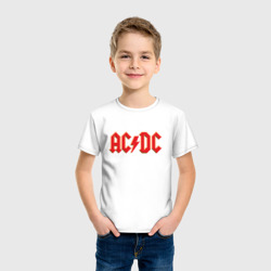 Футболка с принтом AC/DC для ребенка, вид на модели спереди №2. Цвет основы: белый