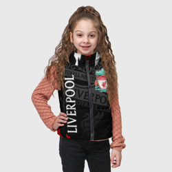 Жилет с принтом Liverpool Ливерпуль спорт для ребенка, вид на модели спереди №2. Цвет основы: черный