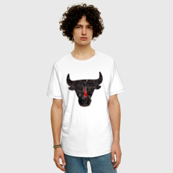 Футболка с принтом Bulls - Jordan для мужчины, вид на модели спереди №2. Цвет основы: белый