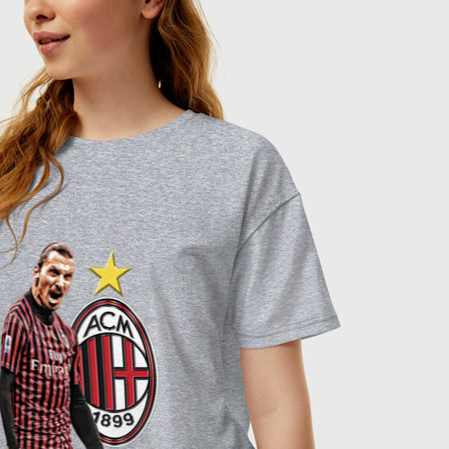 Женская футболка хлопок Oversize с принтом Zlatan Ibrahimovic / Milan / Italy, фото на моделе #1