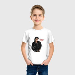 Футболка с принтом Bad. Майкл Джексон для ребенка, вид на модели спереди №2. Цвет основы: белый