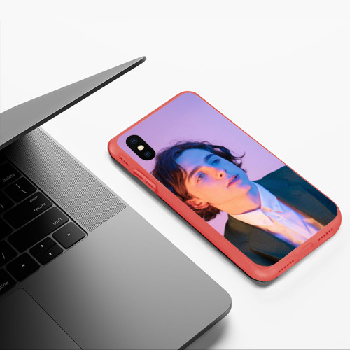 Чехол для iPhone XS Max матовый Timothee Chalamet розовый градиент, цвет красный - фото 5