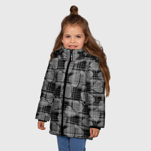 Зимняя куртка для девочек 3D с принтом Черно-серый клетчатый узор с сердцем, фото на моделе #1