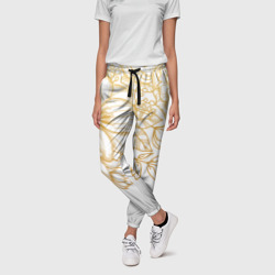Женские брюки 3D Золотые цветы на белом  - фото 2