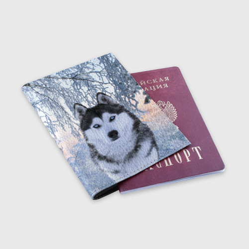 Обложка для паспорта матовая кожа Хаски В Зимнем Лесу, цвет черный - фото 3