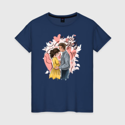 Парень целует девушку – Женская футболка хлопок с принтом купить со скидкой в -20%